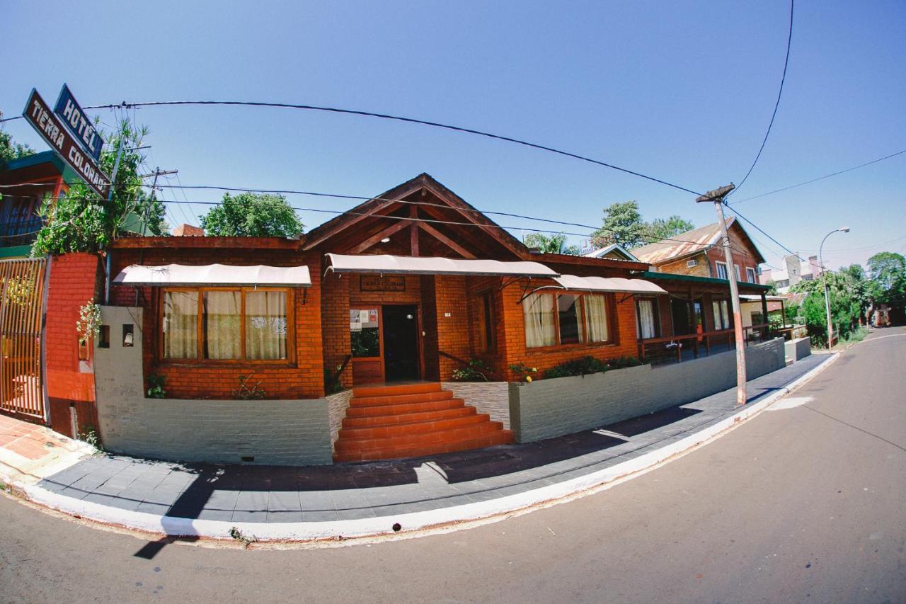 Hotel Tierra Colorada Puerto Iguazu Exterior photo